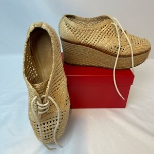 Schultz rattan platform summer lace-ups, woman size 9
